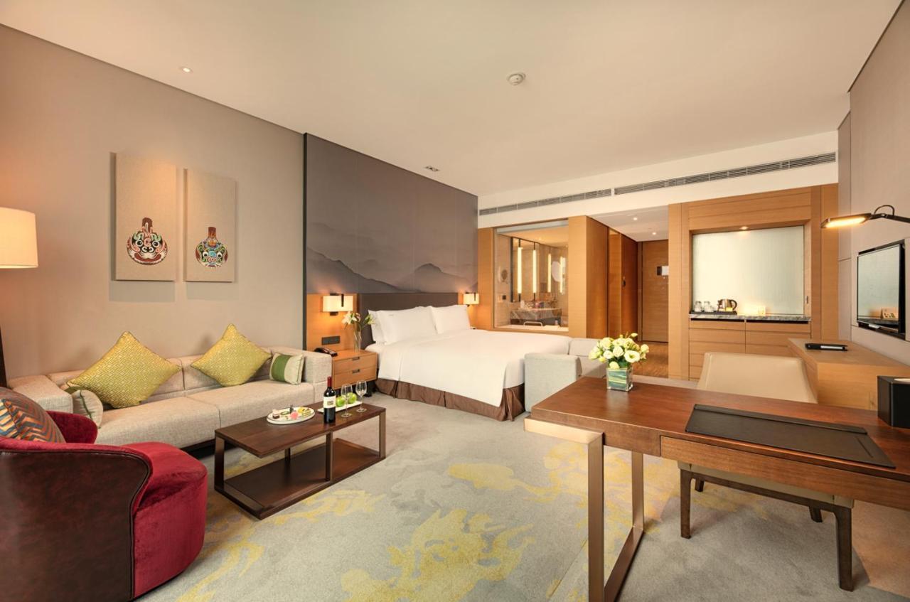 Holiday Inn Baoji Central By Ihg Экстерьер фото