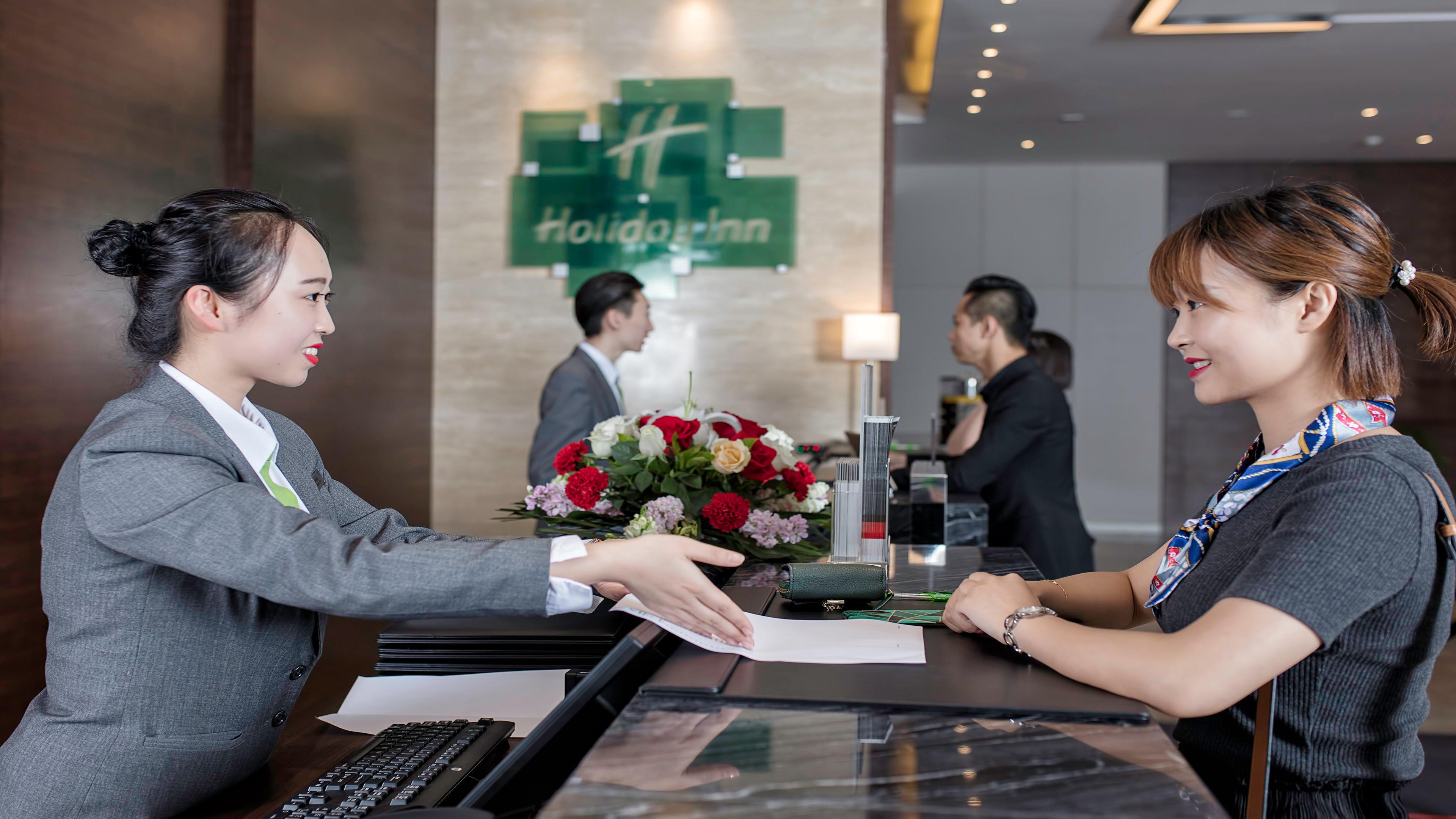 Holiday Inn Baoji Central By Ihg Экстерьер фото
