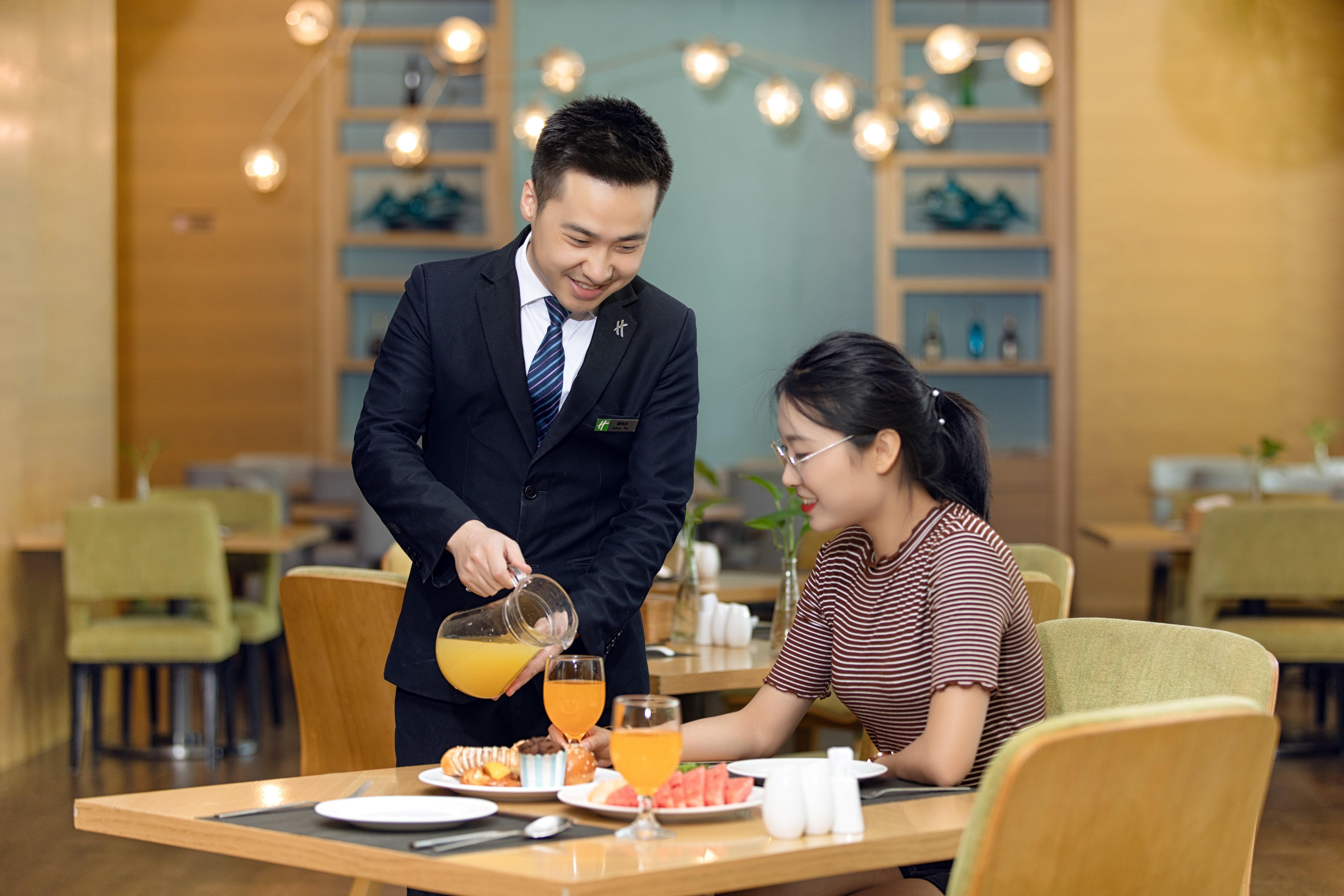 Holiday Inn Baoji Central By Ihg Экстерьер фото