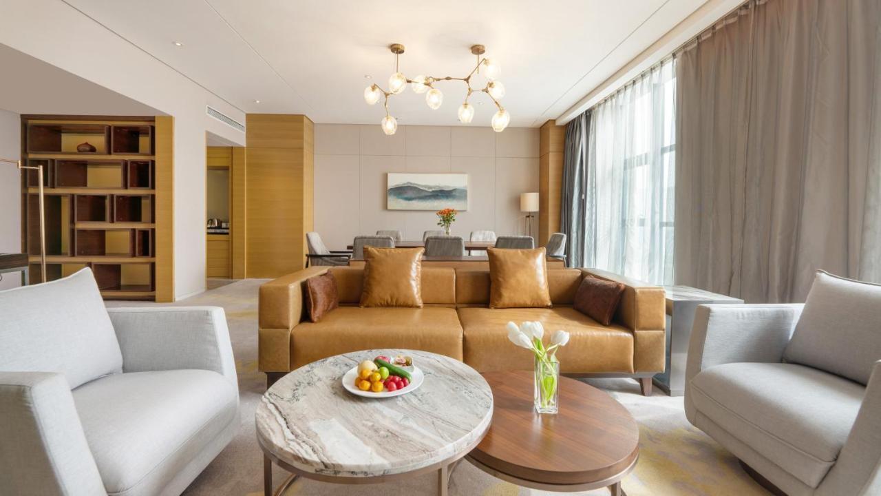 Holiday Inn Baoji Central By Ihg Экстерьер фото